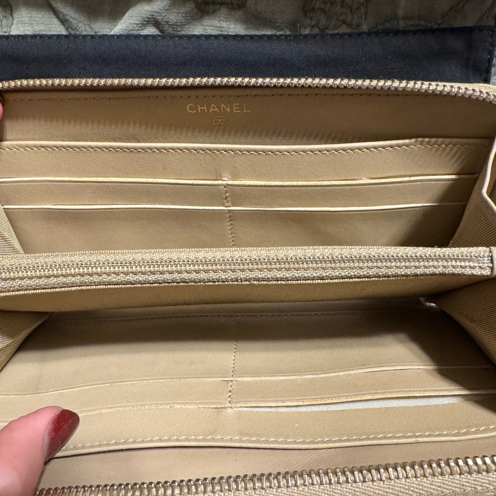 Chanel python zipper wallet - Picture 3 of 8